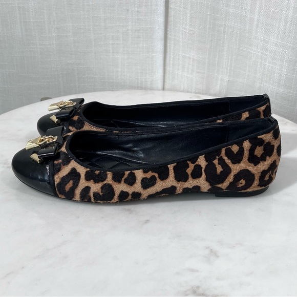 Michael Kors Animal Print Calf Hair Patent Leather Toe Ballet Flats Size 6.5 - Picture 2 of 16